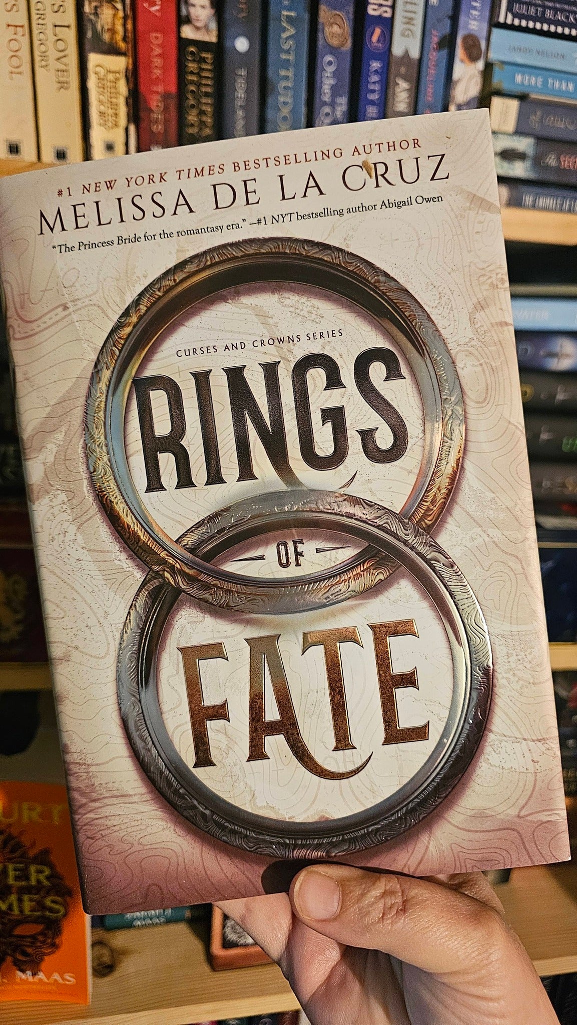 Rings of Fate by Melissa de la Cruz (Curses & Crowns, Book #1)