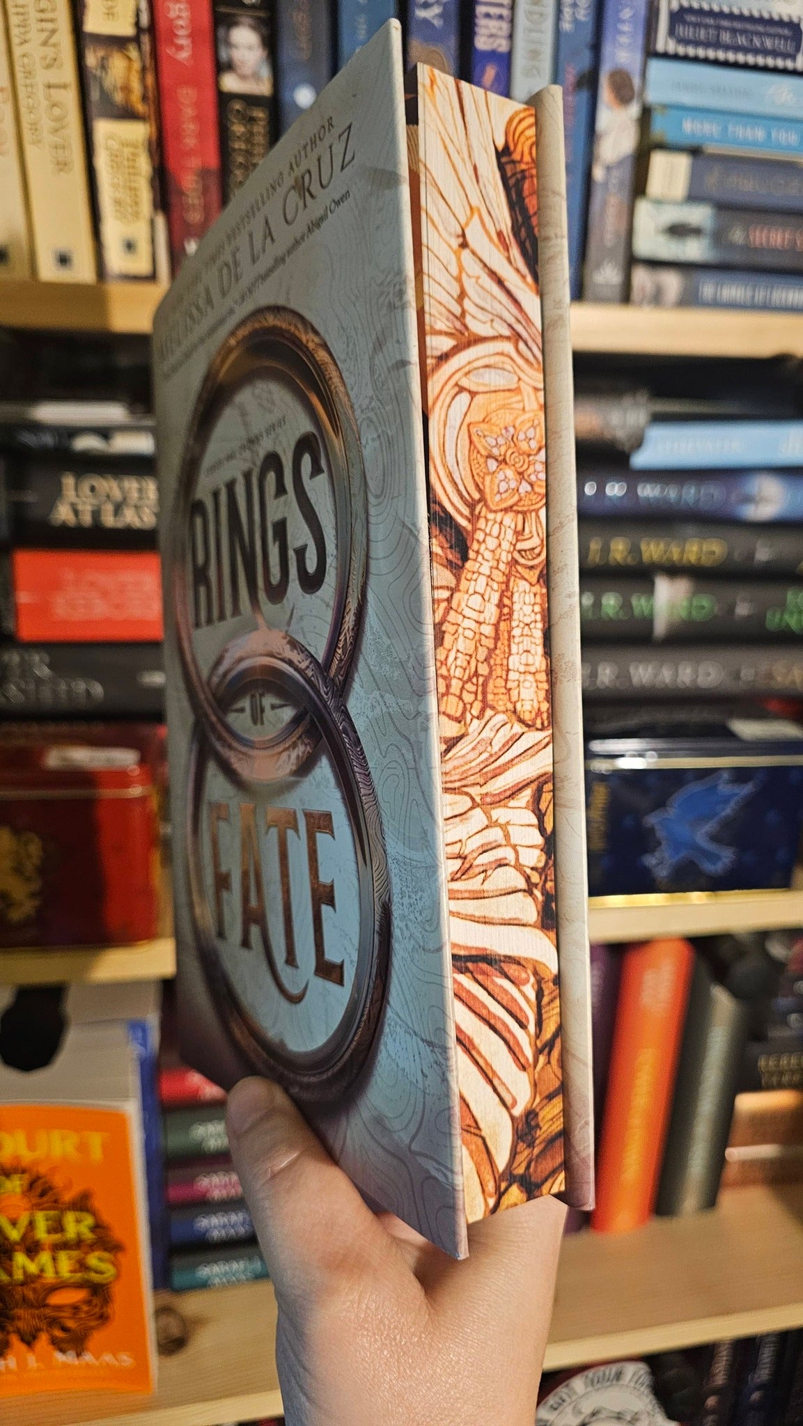 Rings of Fate by Melissa de la Cruz (Curses & Crowns, Book #1)